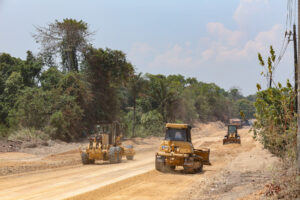 Governo do Amazonas avança com recuperação da rua Anísio Jobim 