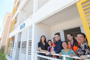 Vereadora de Parintins visita residencial do Prosamin+, em Manaus 
