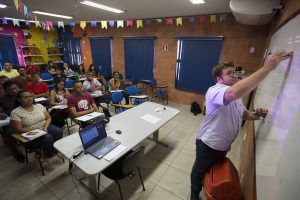 Imagem da notícia - Prosamim inicia curso profissionalizante aos moradores do Parque Mestre Chico II