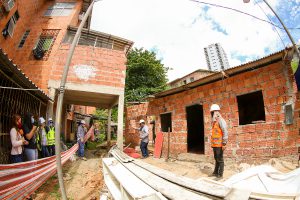 Imagem da notícia - Governo do Estado mapeia construções irregulares em residencial do Prosamim