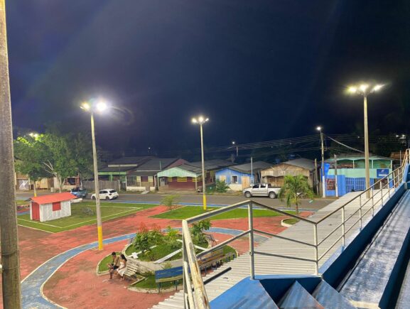 Governo do Amazonas conclui instalação de iluminação LED em Guajará